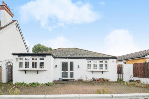All Saints Road, Surrey SM1 3 bed bungalow for sale