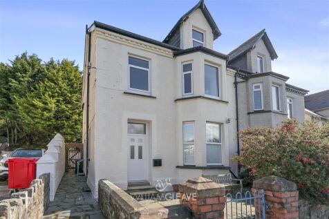 3 bedroom apartment for sale