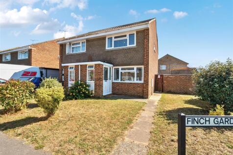 Finch Gardens, North Bersted 2 bed semi