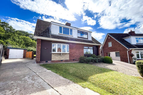 3 bedroom semi-detached house for sale