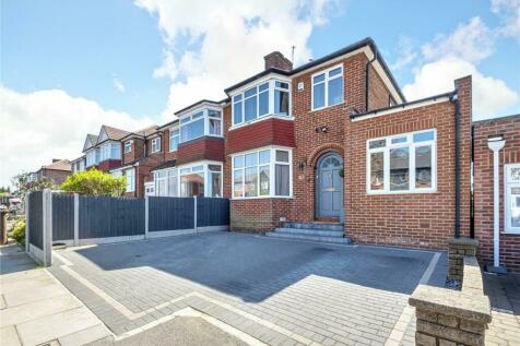 4 bedroom semi-detached house for sale