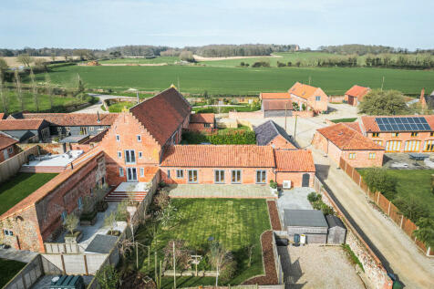 2 bedroom barn conversion for sale