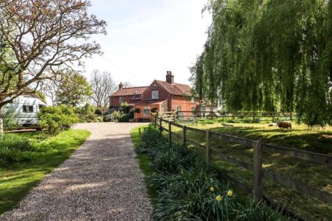 Field Dalling 5 bed detached house for sale