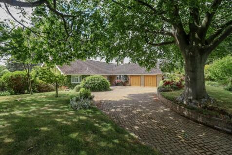 Sheringham 4 bed detached bungalow for sale