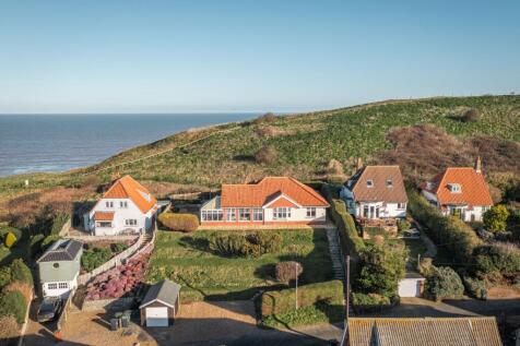 Sheringham 4 bed detached bungalow for sale