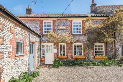 A delightful flint and brick period... 3 bed cottage for sale