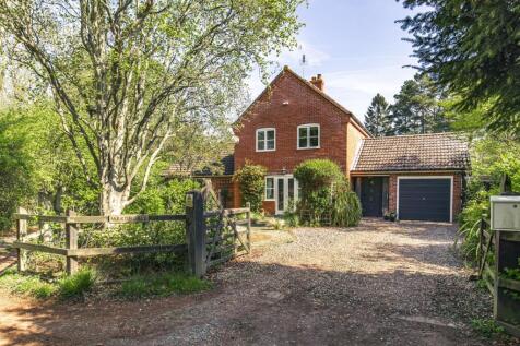 Alby Hill 5 bed detached house for sale