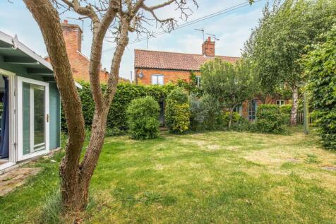 Reepham 4 bed cottage for sale