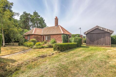 Briningham 1 bed detached bungalow for sale