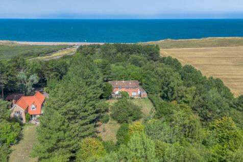 Historic Coastal Home in Weybourne... 3 bed cottage for sale