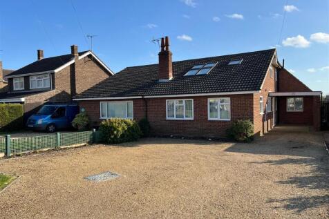 4 bedroom chalet for sale