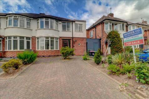 3 bedroom semi-detached house for sale