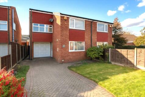 3 bedroom semi-detached house for sale
