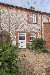 Thornham 2 bed cottage for sale
