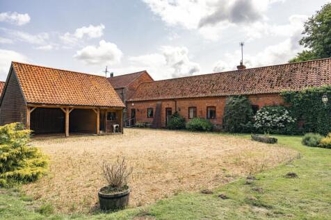 Stanhoe 3 bed barn conversion for sale