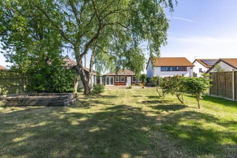 Development Opportunity in Syderstone 5 bed property with land for sale