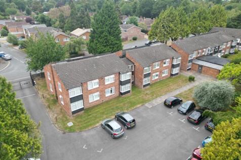 21, Douglas Court, Hartsbourne Road... Studio for sale