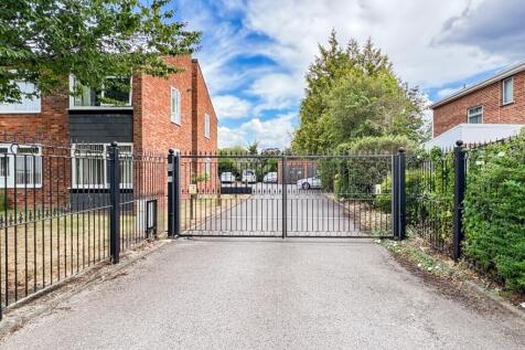 Douglas Court, Hartsbourne Road... Studio for sale