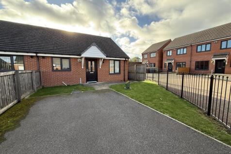 2 bedroom semi-detached bungalow for sale