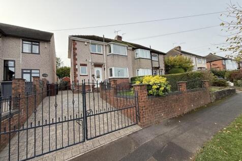 3 bedroom semi-detached house for sale