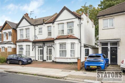 Station Road, Finchley Central... 6 bed semi