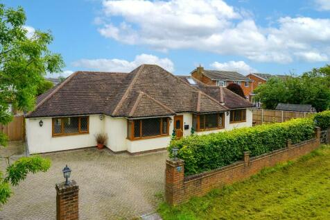 3 bedroom detached bungalow for sale