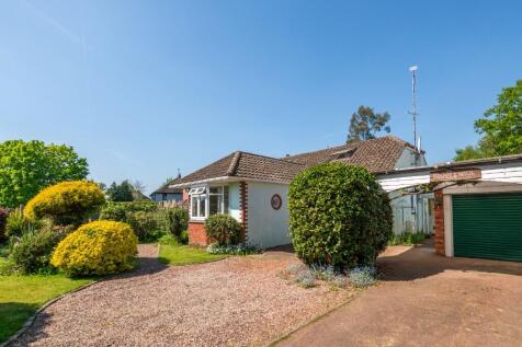3 bedroom detached bungalow for sale