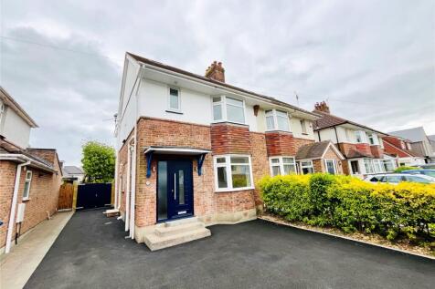 4 bedroom semi-detached house for sale