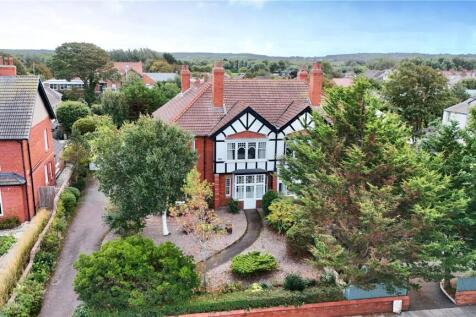 Birkenhead Road, Meols, Wirral... 5 bed semi