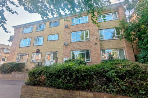 Apartment 4, Wentworth Court... 2 bed apartment for sale