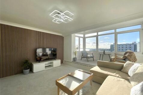 West Cliff Road, Bournemouth, Dorset... 2 bed apartment for sale