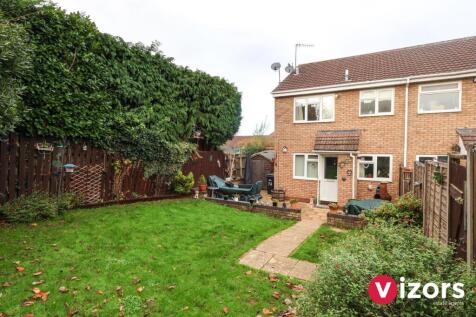 1 bedroom semi-detached house for sale