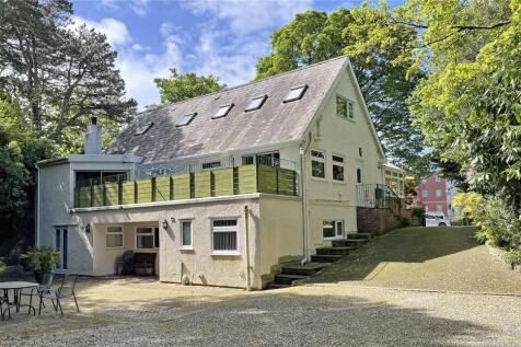 Victoria Drive, Bangor, Gwynedd, LL57 7 bed detached house for sale