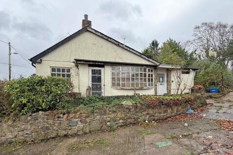 Bryn Y Waen, Y Felinheli, Gwynedd, LL56 2 bed bungalow for sale