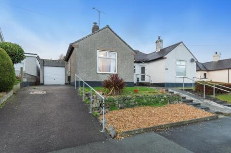 Lon Ganol, Menai Bridge, Isle of... 2 bed bungalow for sale