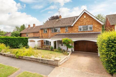 Cranborne Avenue, Hitchin 4 bed detached house for sale