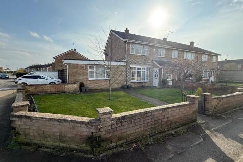 Hillborough  Crescent, Houghton... 4 bed end of terrace house for sale