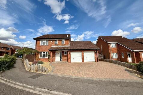 Catesby Green, Barton Hills, Luton... 4 bed detached house for sale