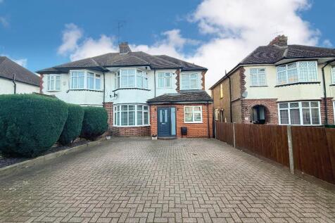 Barton Road, New Bedford Road Area... 4 bed semi