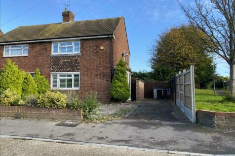 2 bedroom semi-detached house for sale