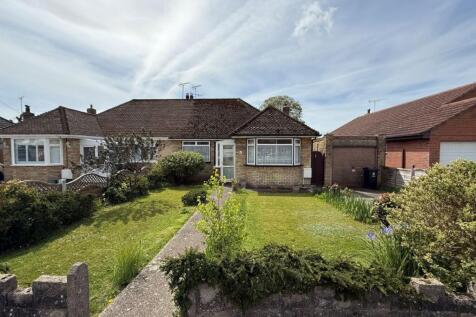 2 bedroom semi-detached bungalow for sale
