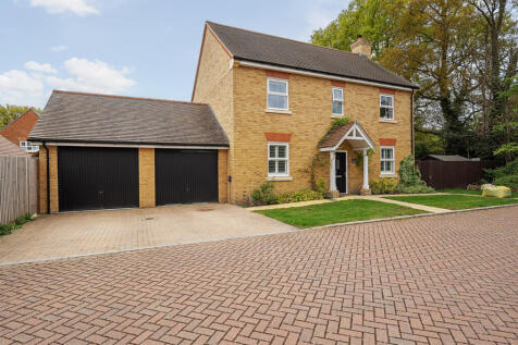 Tithe Lane, West End, Woking, Surrey... 4 bed detached house for sale