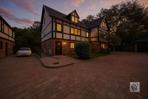 4 bedroom semi-detached house for sale