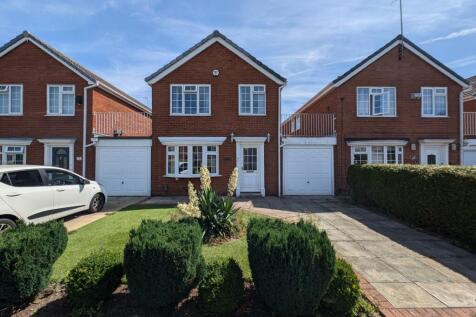 Link detached house for sale