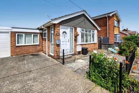 Whernside Avenue, Canvey Island SS8 2 bed bungalow for sale