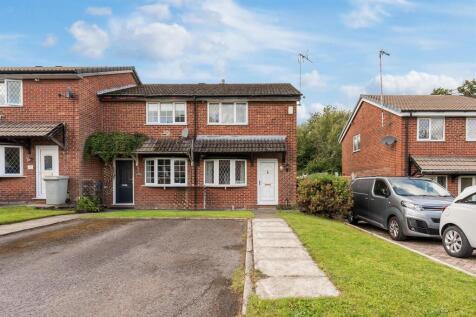 2 bedroom semi-detached house for sale