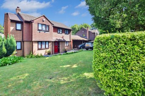 Sarsen Heights, Walderslade Woods... 4 bed detached house for sale