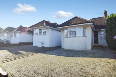 2 bedroom semi-detached bungalow for sale