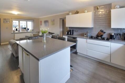 Bader Crescent, Wayfield, Chatham, ME5 5 bed end of terrace house for sale