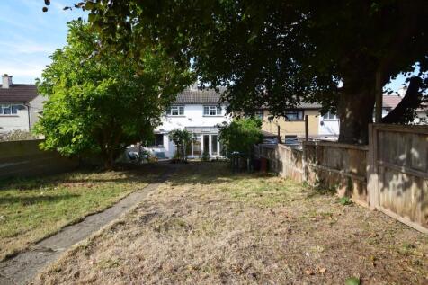Barnfield, Chatham, ME5 2 bed terraced house for sale
